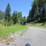 Auf der rechten Talseite an Niederrickenbach vorbei.