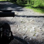 Zwar schon rauh aber noch fest. Später wird der Schotter tief und lose.