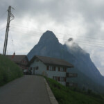 Kurz vor dem höchsten Punkt. Das Wetter wird bedrohlich.