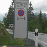 Ibergeregg ereicht im Regen.