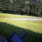 die Strasse schlängelt sich am Hang die Strasse schlängelt sich am Hang