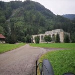 Wasserkraftwerk Obermatt mit Druckrohren. Kraftwerk Obermatt