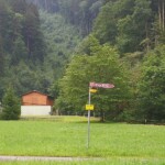 Die gesamte Strecke nach Engelberg ist beschildert. klare Signalisation